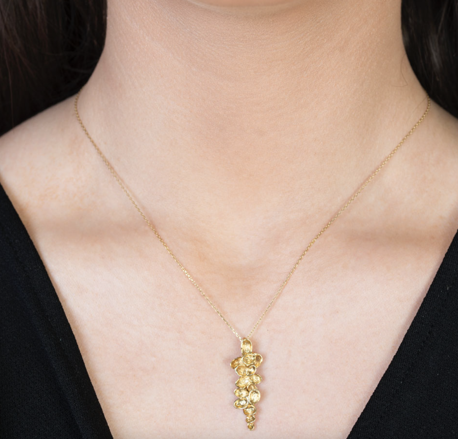 Stunning Falling Leaves Pendant Necklace